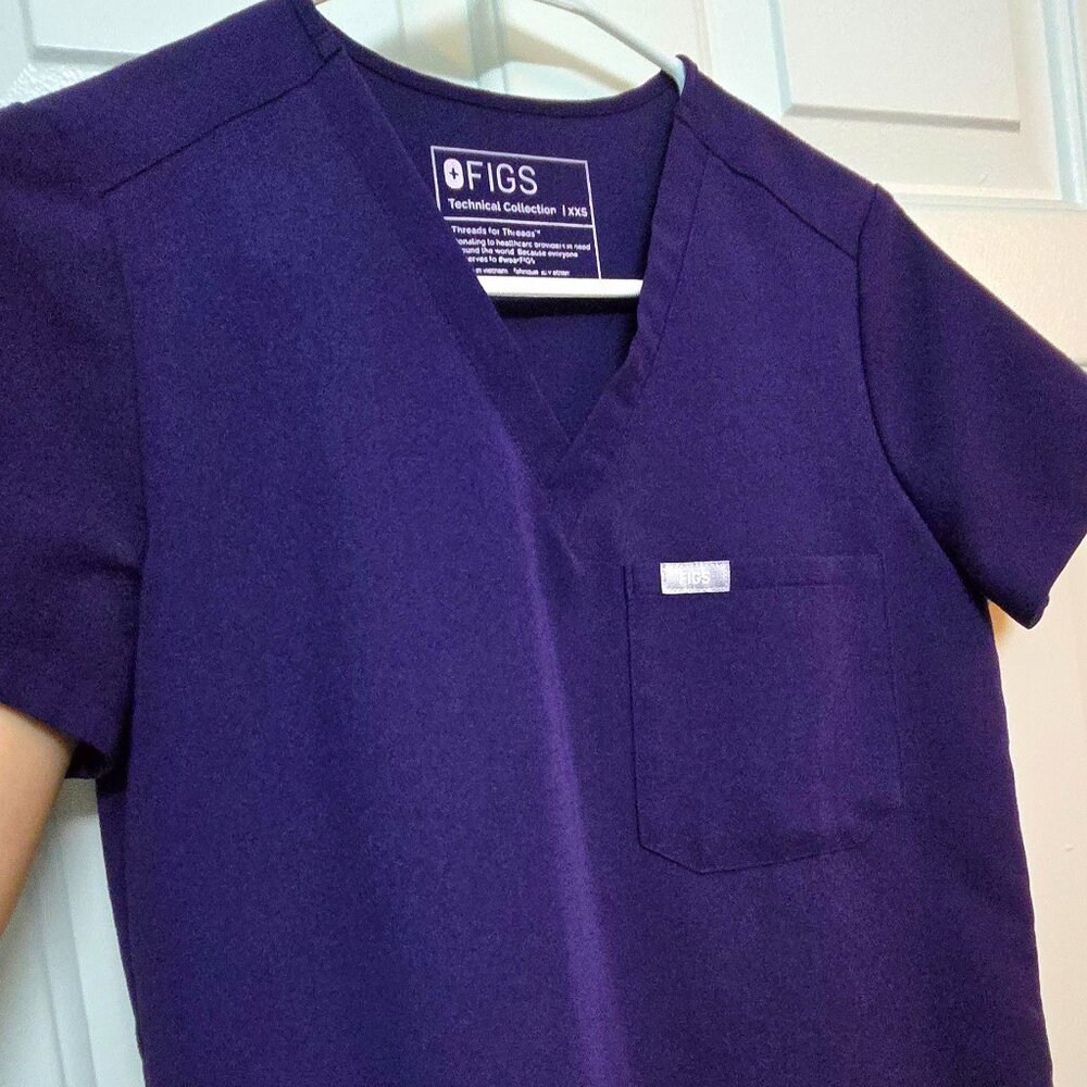 Figs Catarina XXS in Purple Jam. Excellent condition